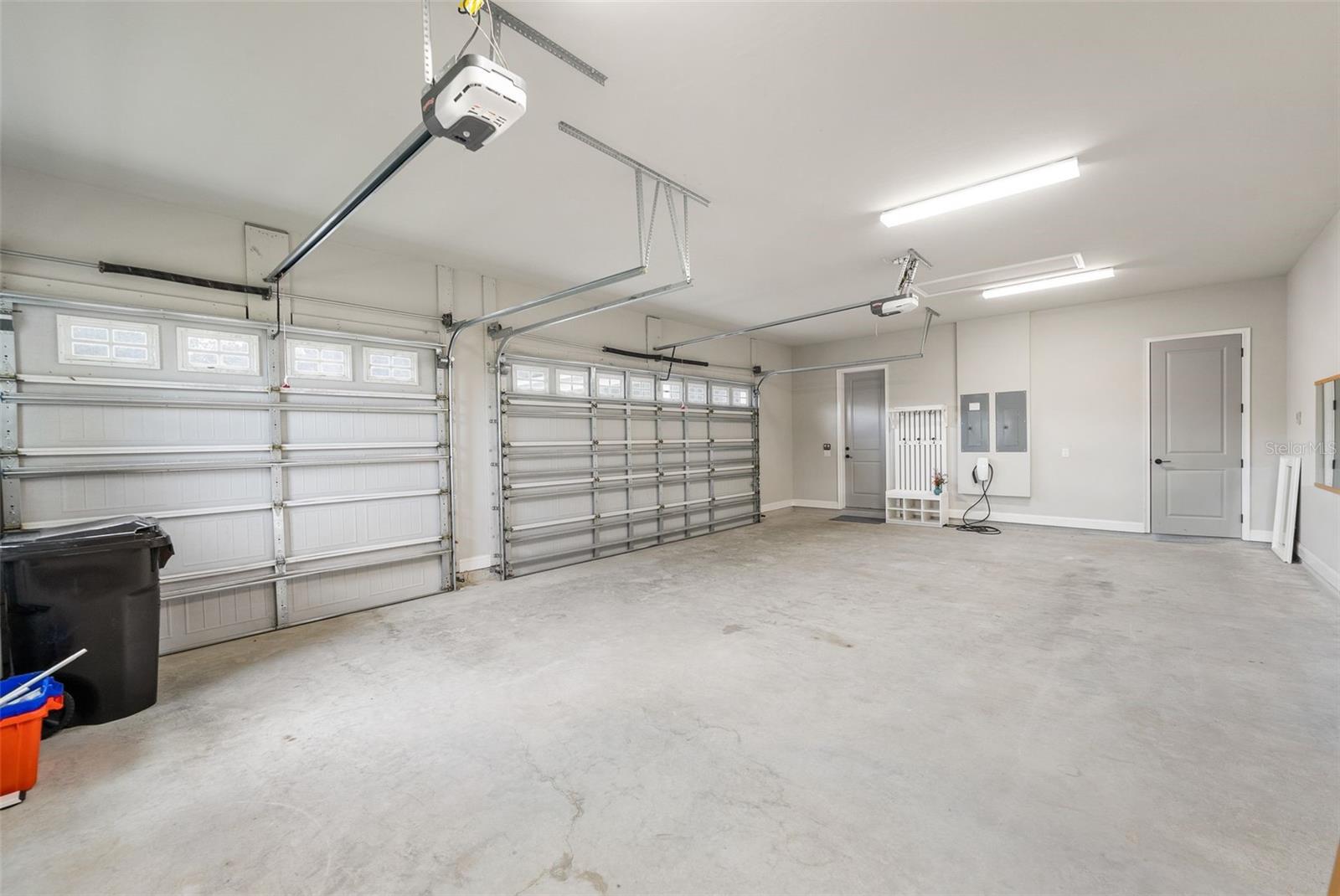 OAKMONT PH 3 PB 35 PG 60 - Residential