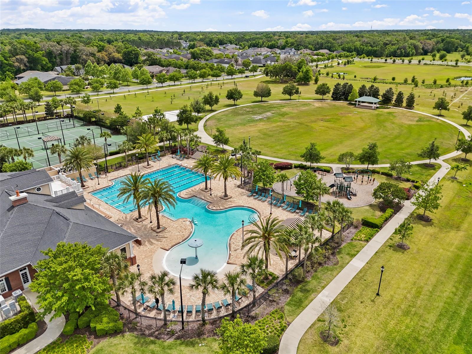 OAKMONT PH 3 PB 35 PG 60 - Residential