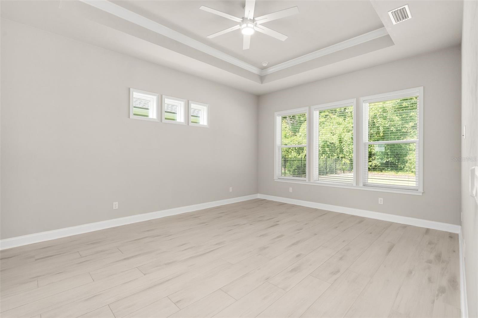 OAKMONT PH 3 PB 35 PG 60 - Residential