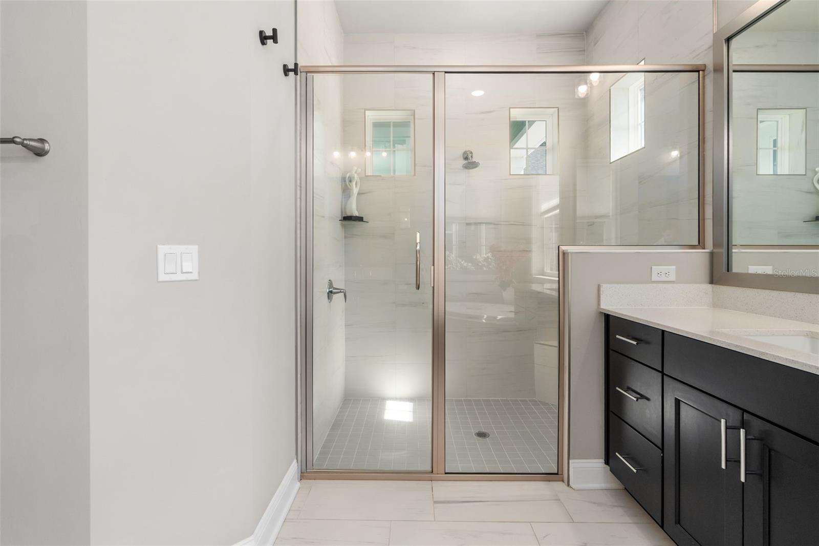 OAKMONT PH 3 PB 35 PG 60 - Residential