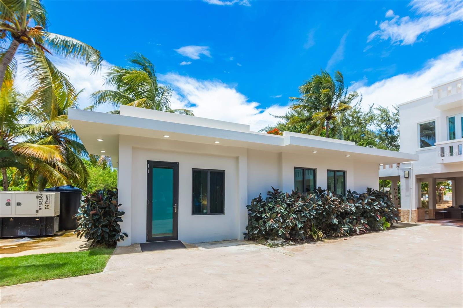 LAS PICUAS - Residential