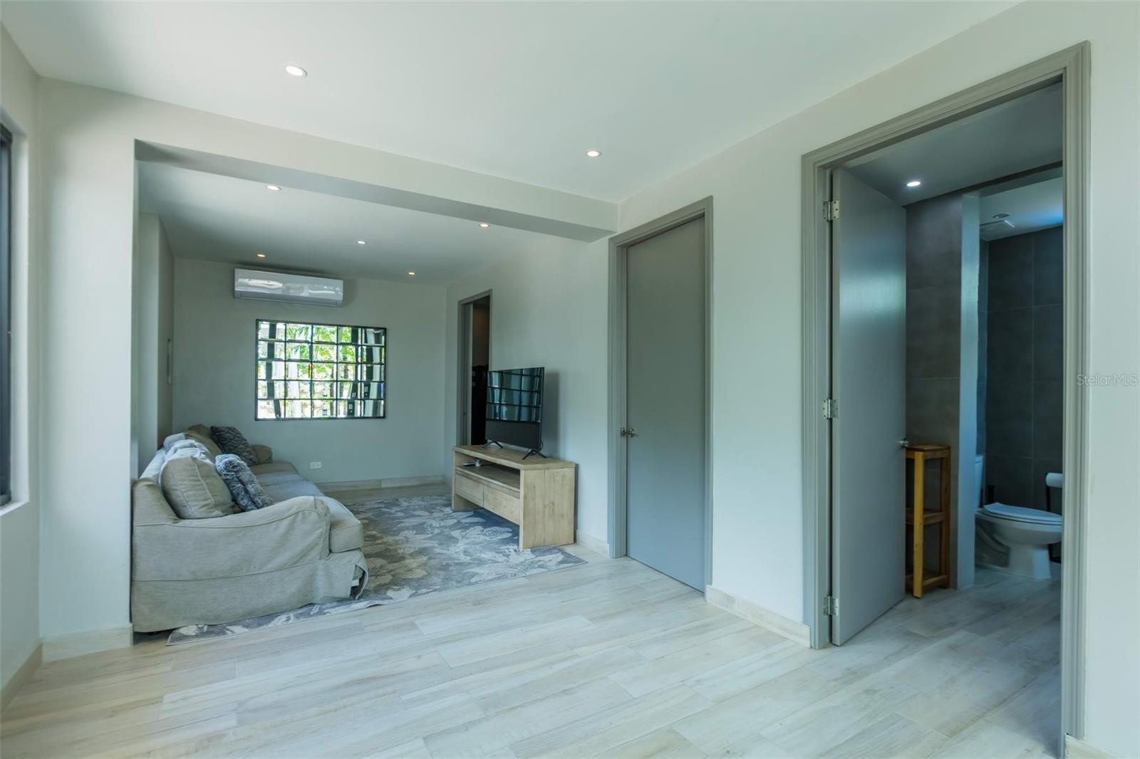 LAS PICUAS - Residential