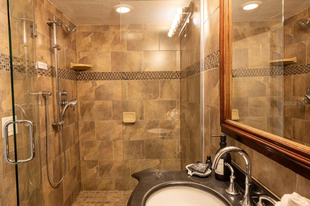 BAYSIDE SUB 2 - Residential Lease