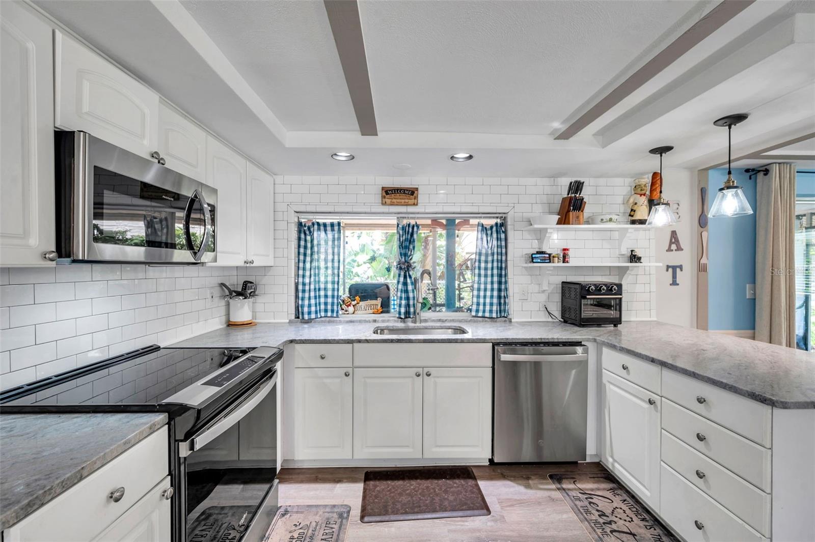 BEACON WOODS VILLAGE - Residential