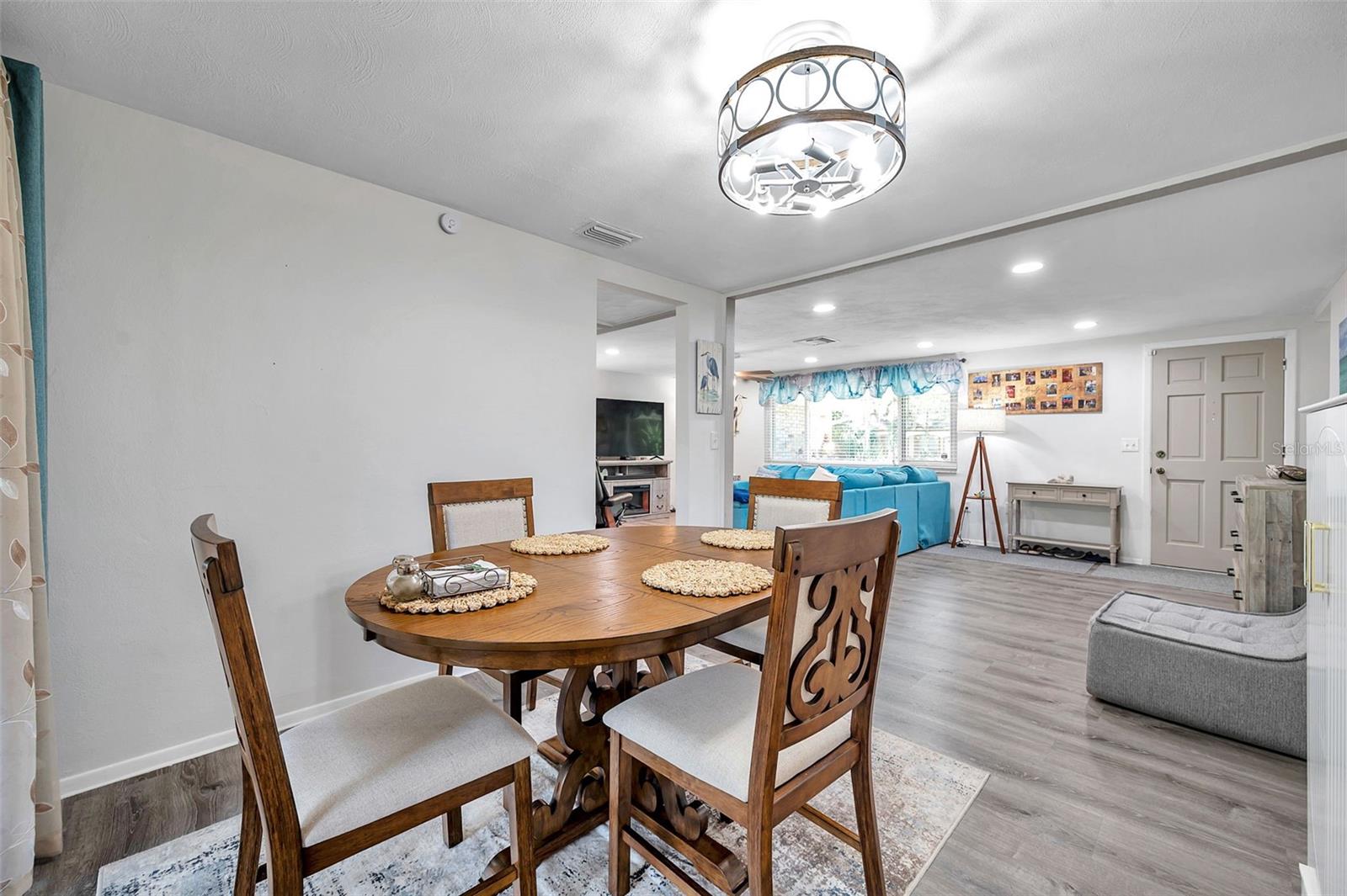 BEACON WOODS VILLAGE - Residential