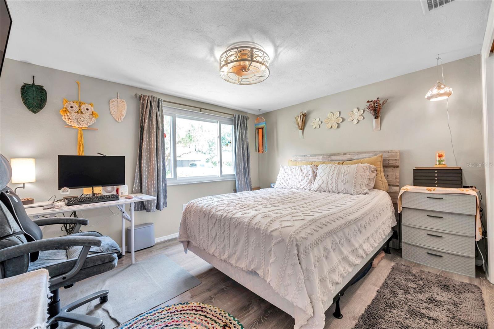 BEACON WOODS VILLAGE - Residential