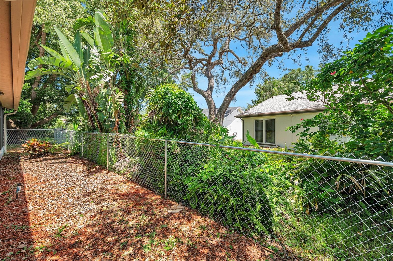 BEACON WOODS VILLAGE - Residential