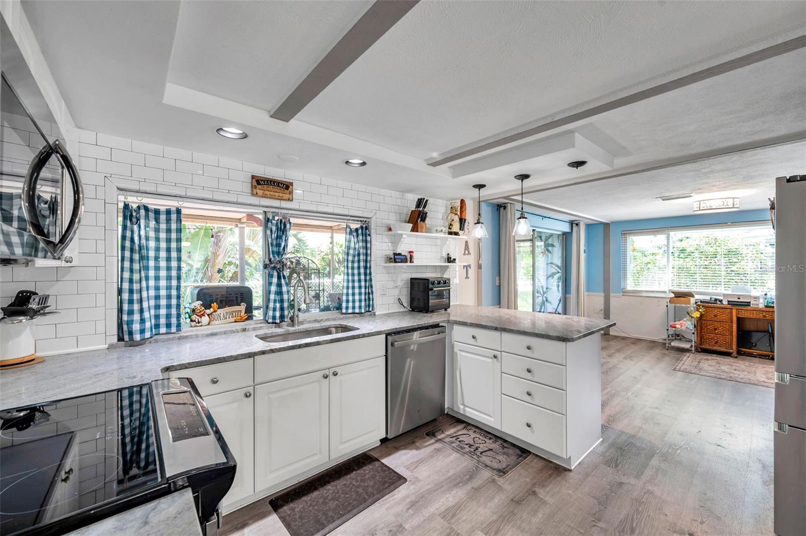 BEACON WOODS VILLAGE - Residential