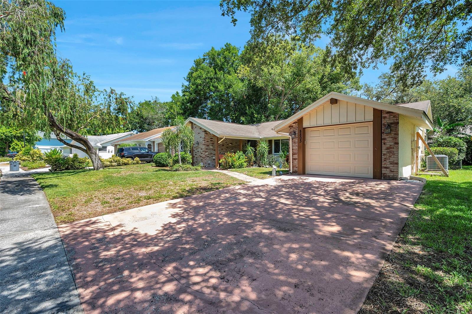 BEACON WOODS VILLAGE - Residential