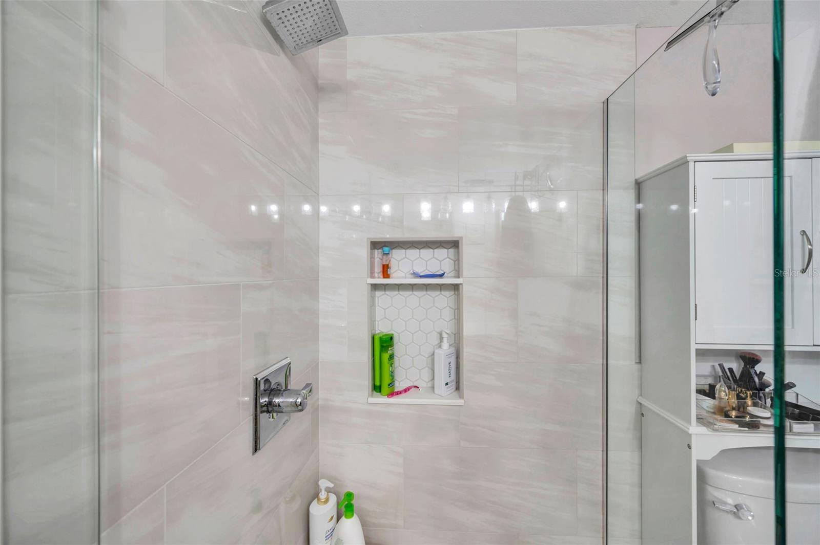 BEACON WOODS VILLAGE - Residential