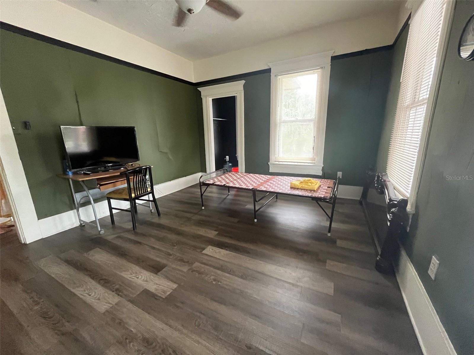 KENNEDYS TAMPA HEIGHTS - Residential Lease