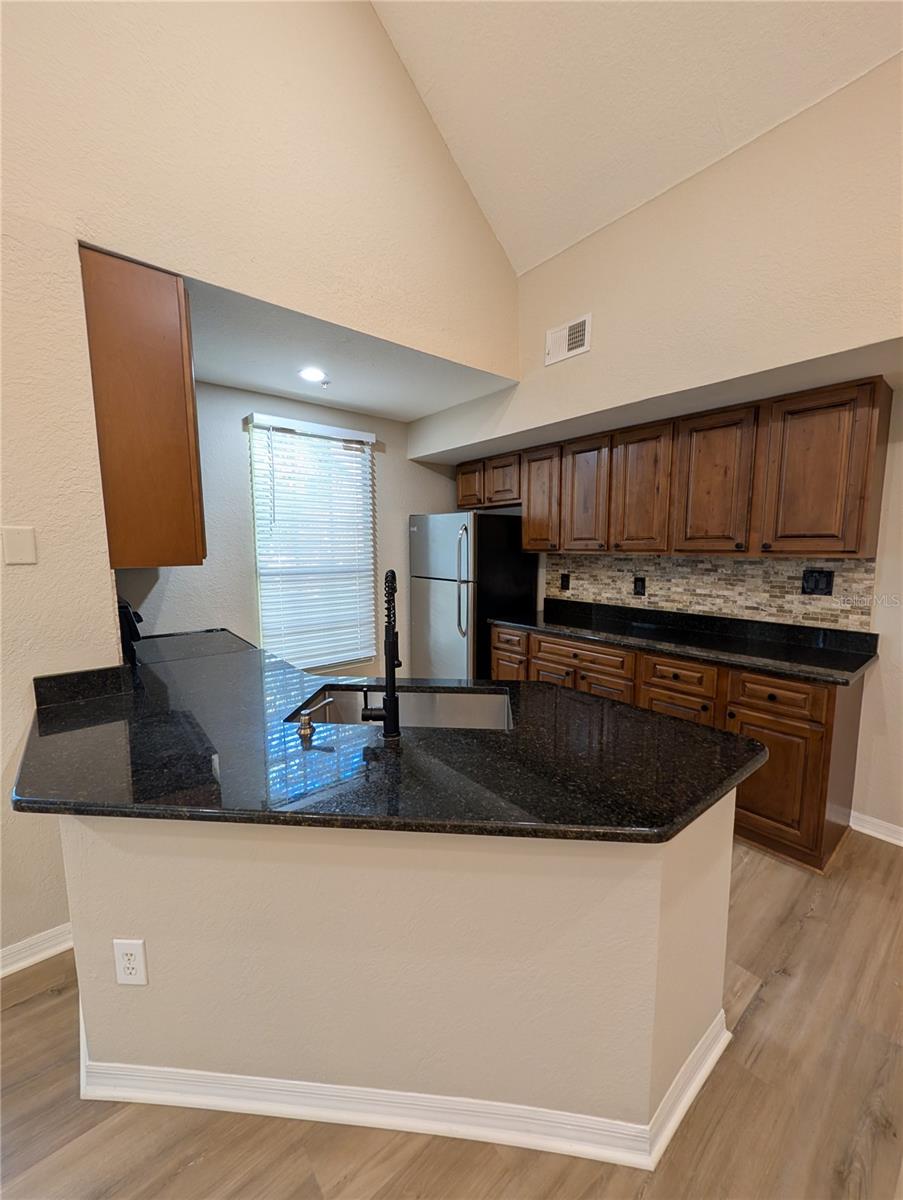 AZUR/METROWEST - Residential Lease