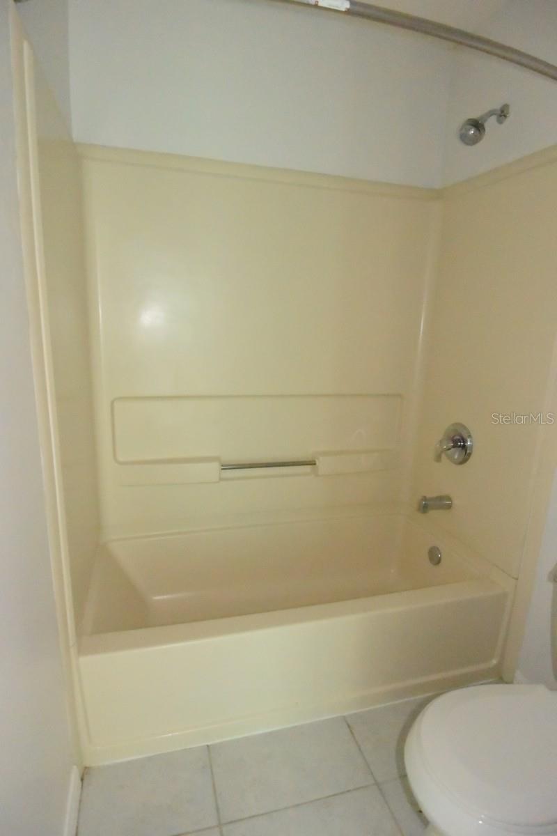 KINGSFIELD LAKES PH 2 - Residential