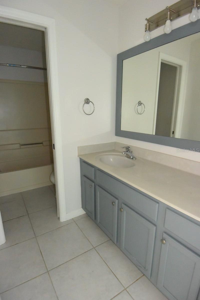 KINGSFIELD LAKES PH 2 - Residential