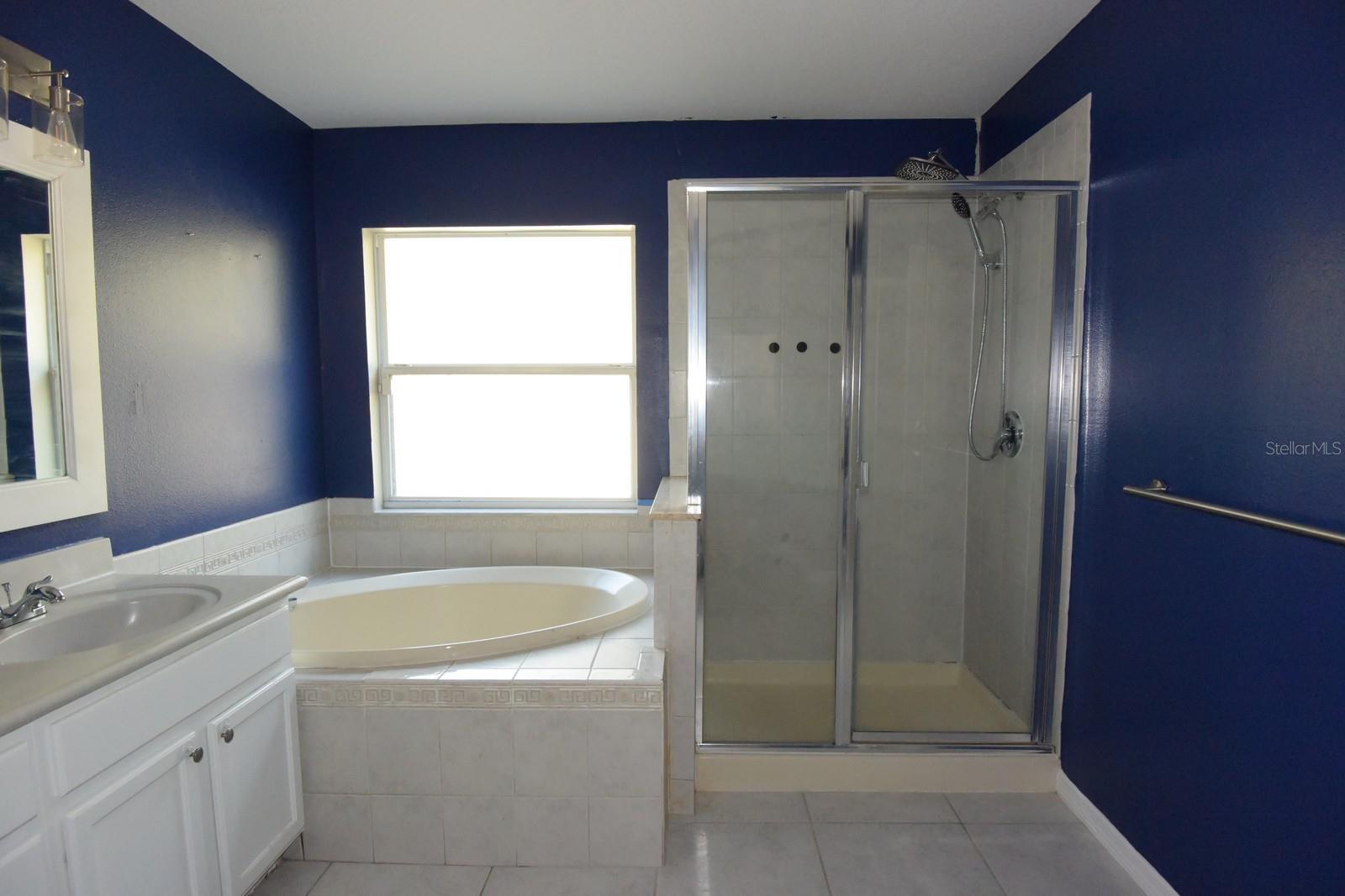 KINGSFIELD LAKES PH 2 - Residential