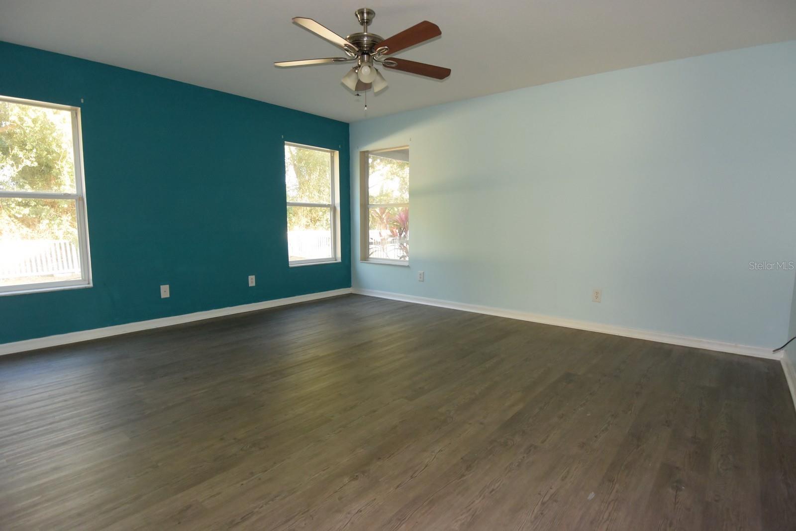 KINGSFIELD LAKES PH 2 - Residential