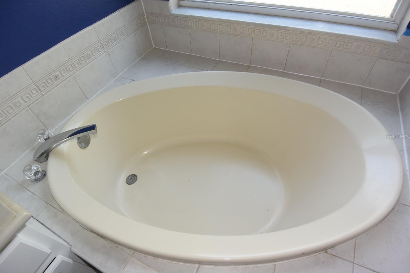 KINGSFIELD LAKES PH 2 - Residential