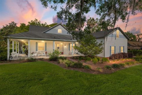 Photo of 206 SE 15th Avenue, Ocala, FL 34471 (MLS # OM721957)