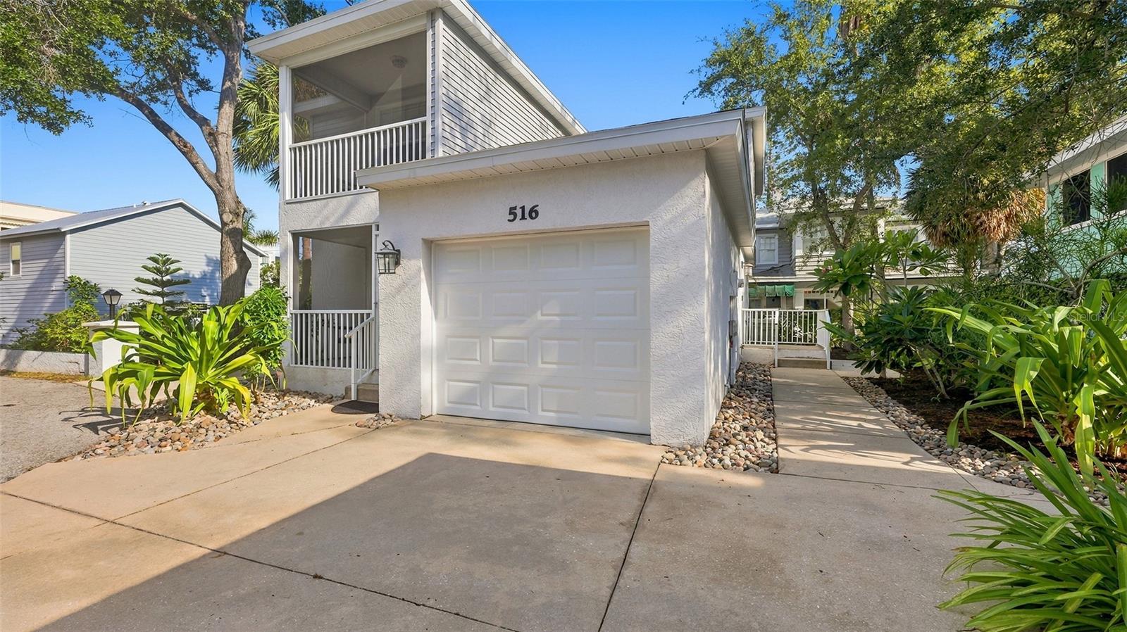 516 HOWARD COURT