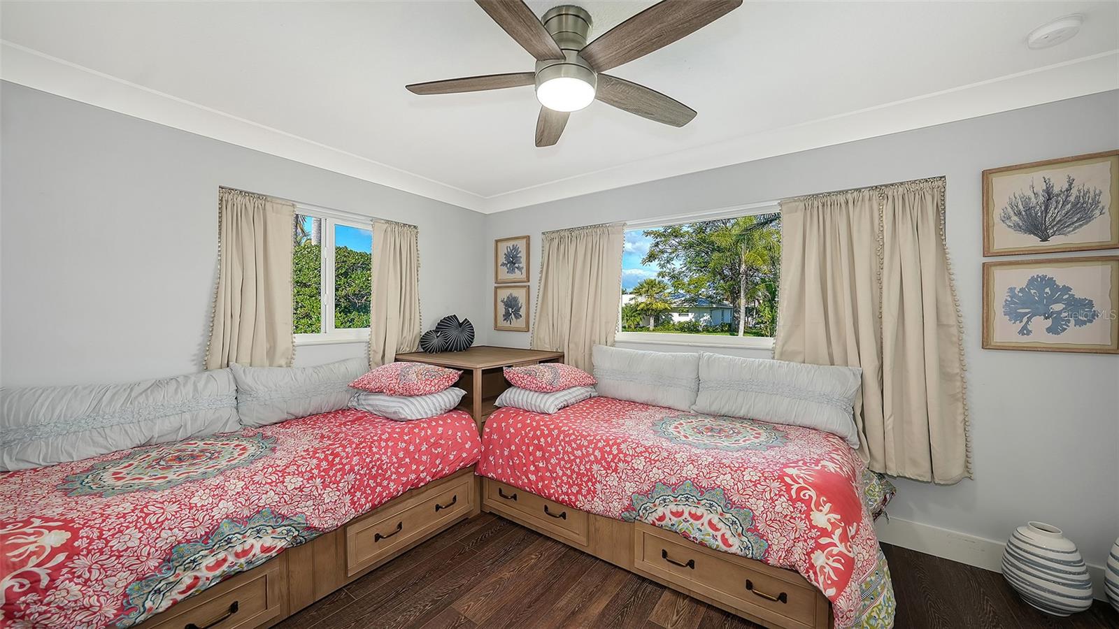 COUNTRY CLUB SHORES SEC 02 - Residential