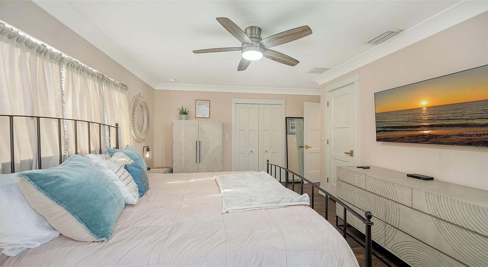 COUNTRY CLUB SHORES SEC 02 - Residential