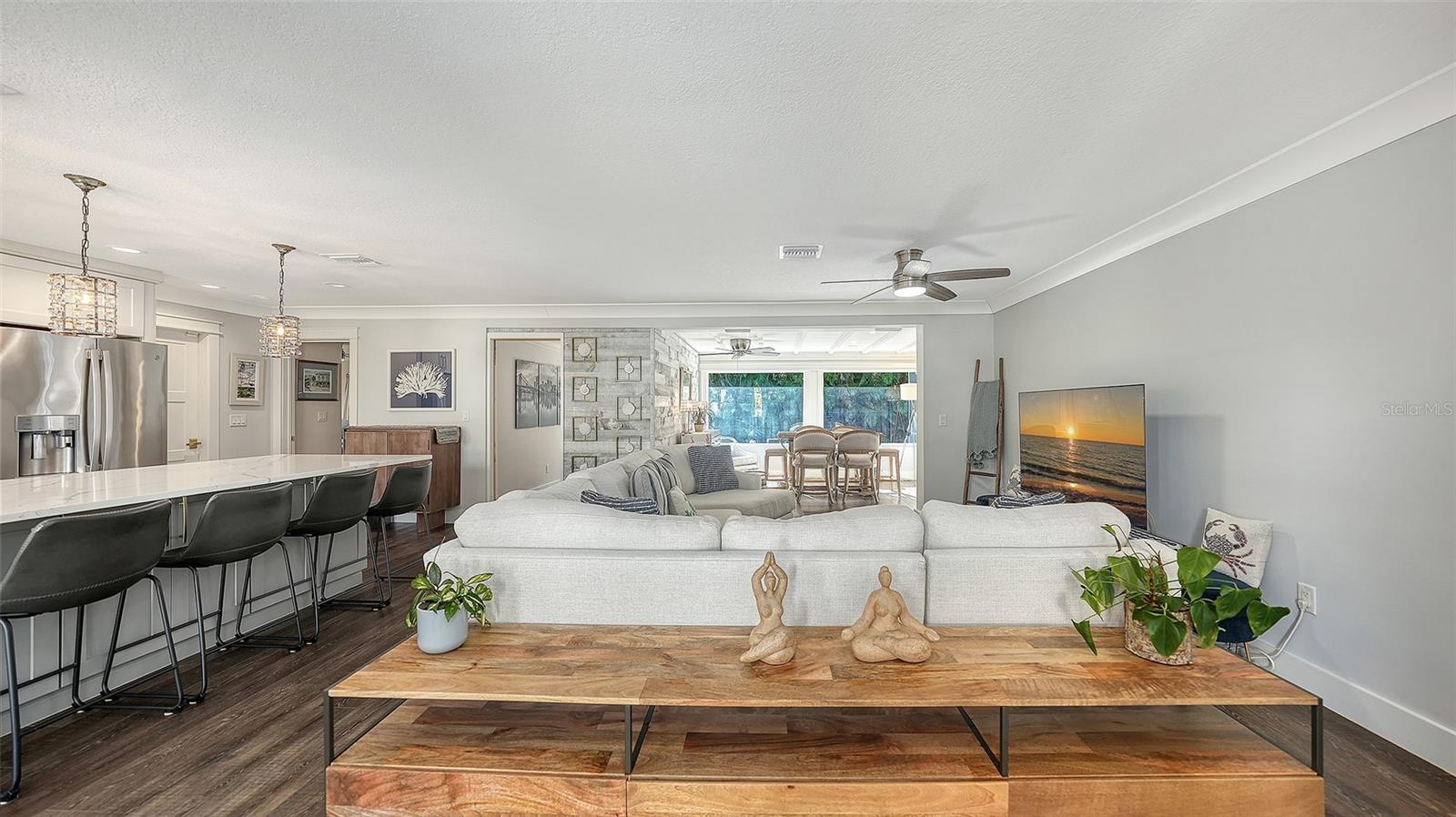 COUNTRY CLUB SHORES SEC 02 - Residential