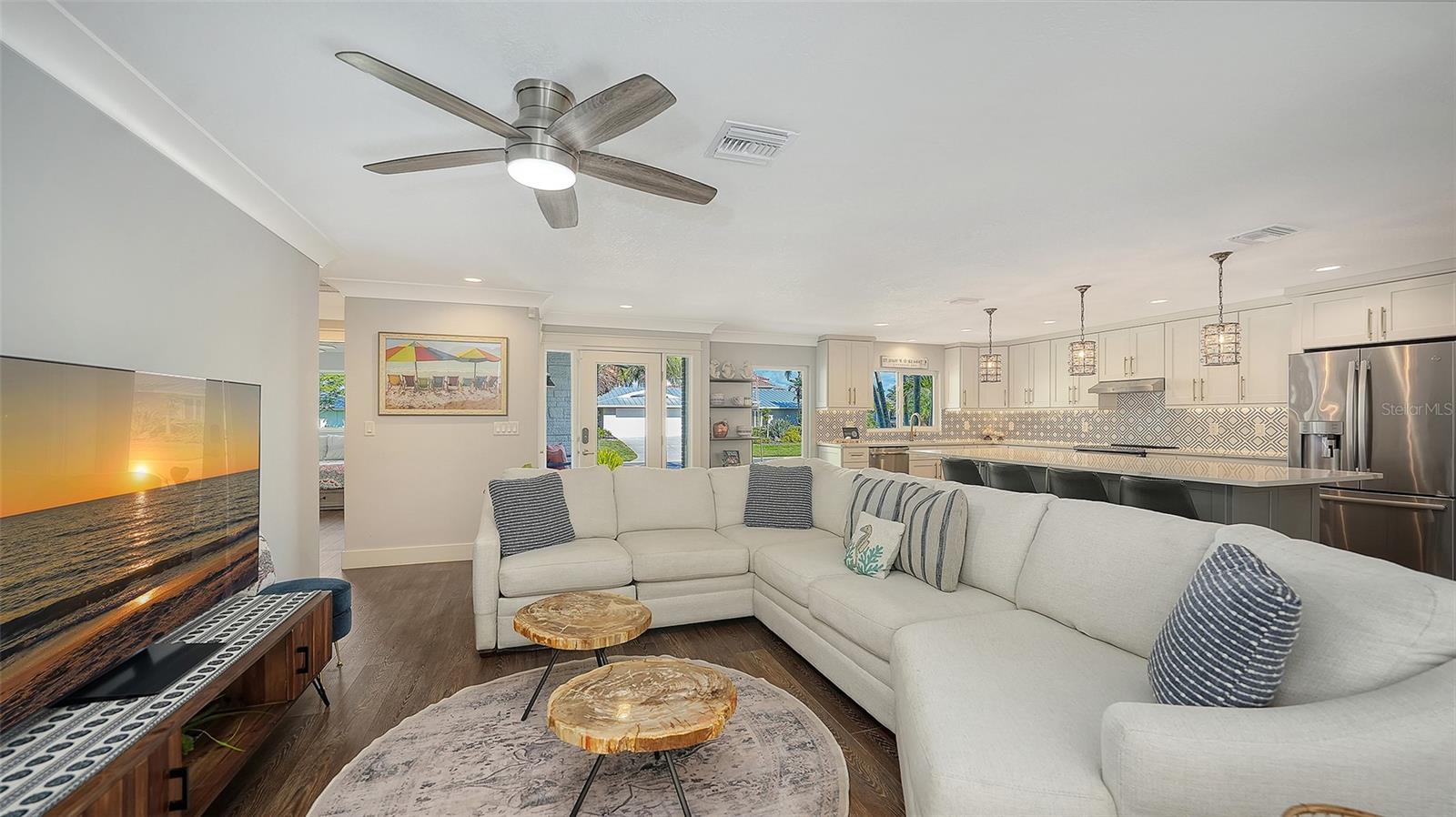 COUNTRY CLUB SHORES SEC 02 - Residential