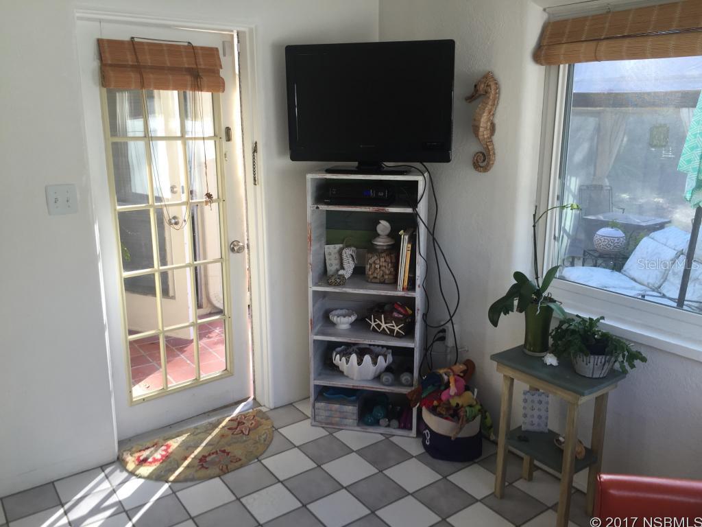 Detwilers N 650 Ft Lt 02 16 17 34 New Smyrna Beach - Residential