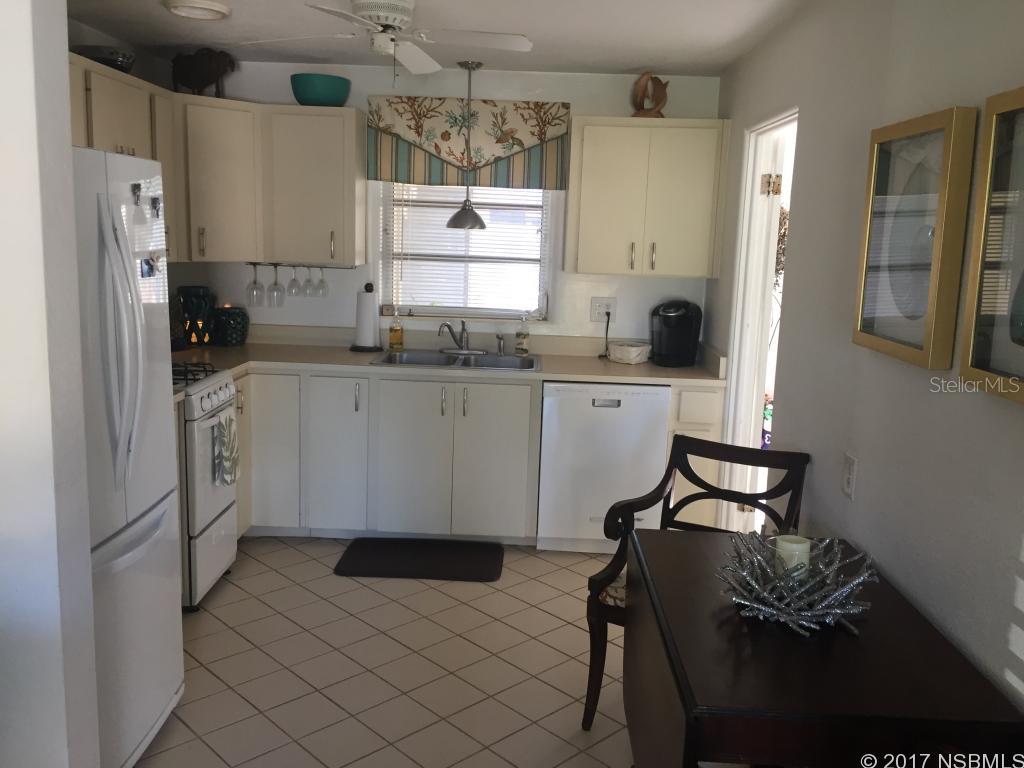 Detwilers N 650 Ft Lt 02 16 17 34 New Smyrna Beach - Residential