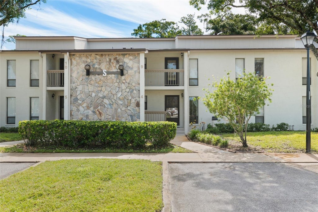 Photo of 1200 Tarpon Woods Boulevard #S4, Palm Harbor, FL 34685 (MLS # TB8553129)
