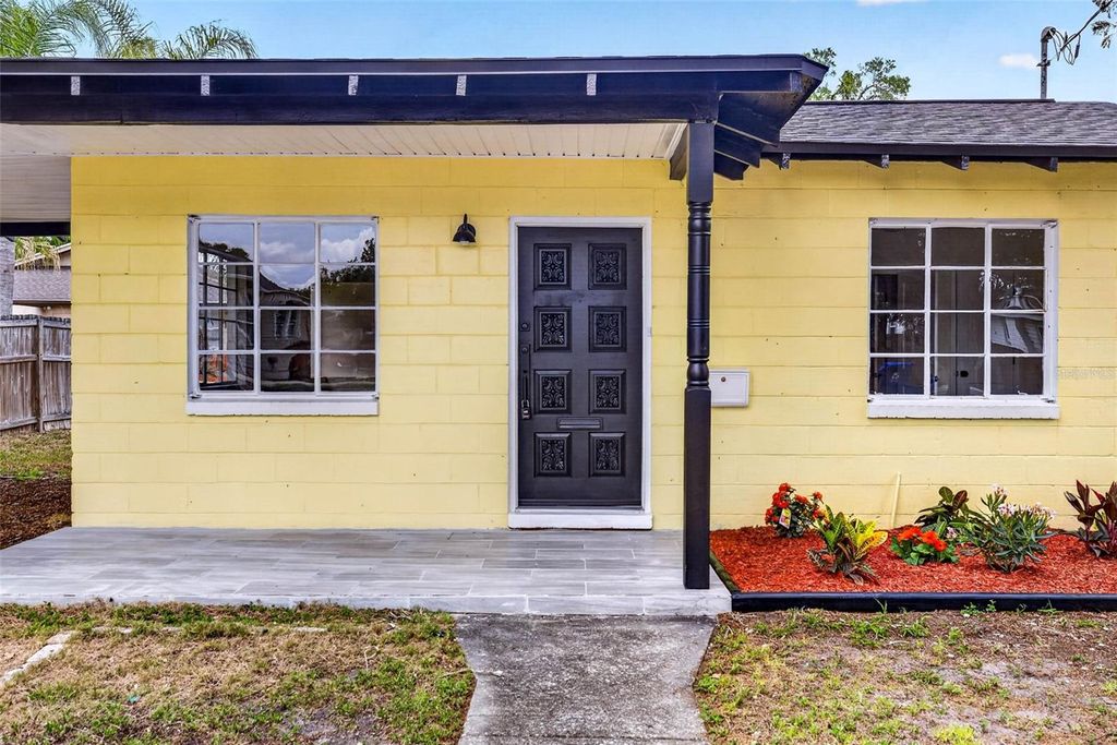 Photo of 834 E Lime Street, Lakeland, FL 33801 (MLS # TB8504432)