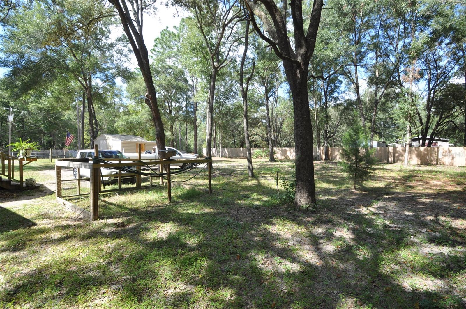 UNIVERSITY OAKS - Residential