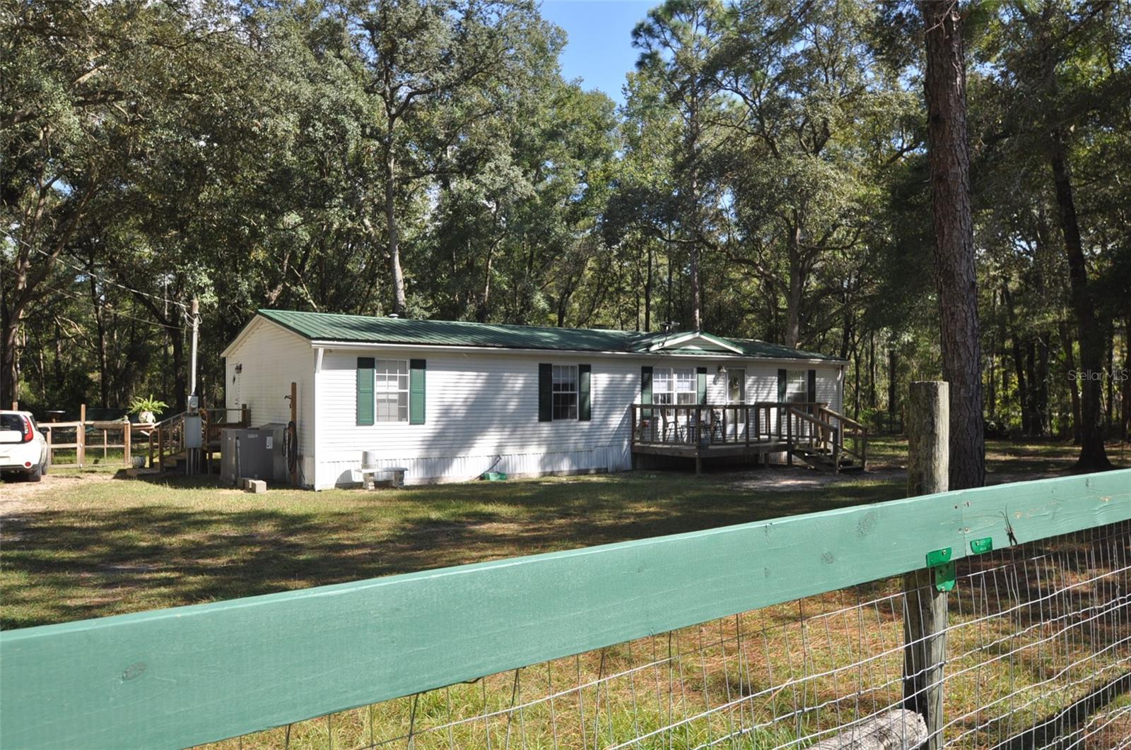 UNIVERSITY OAKS - Residential