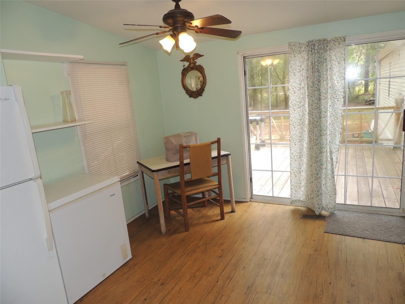 UNIVERSITY OAKS - Residential