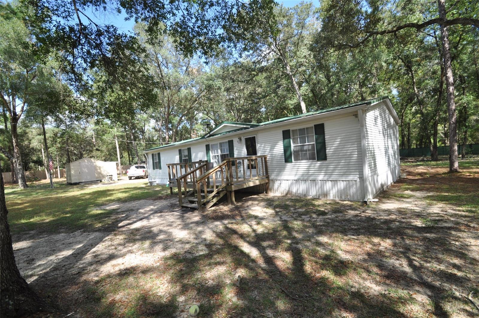 UNIVERSITY OAKS - Residential