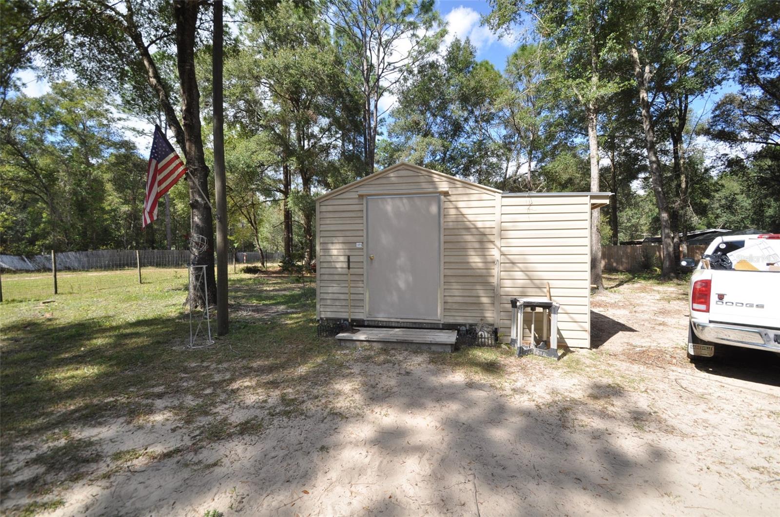 UNIVERSITY OAKS - Residential