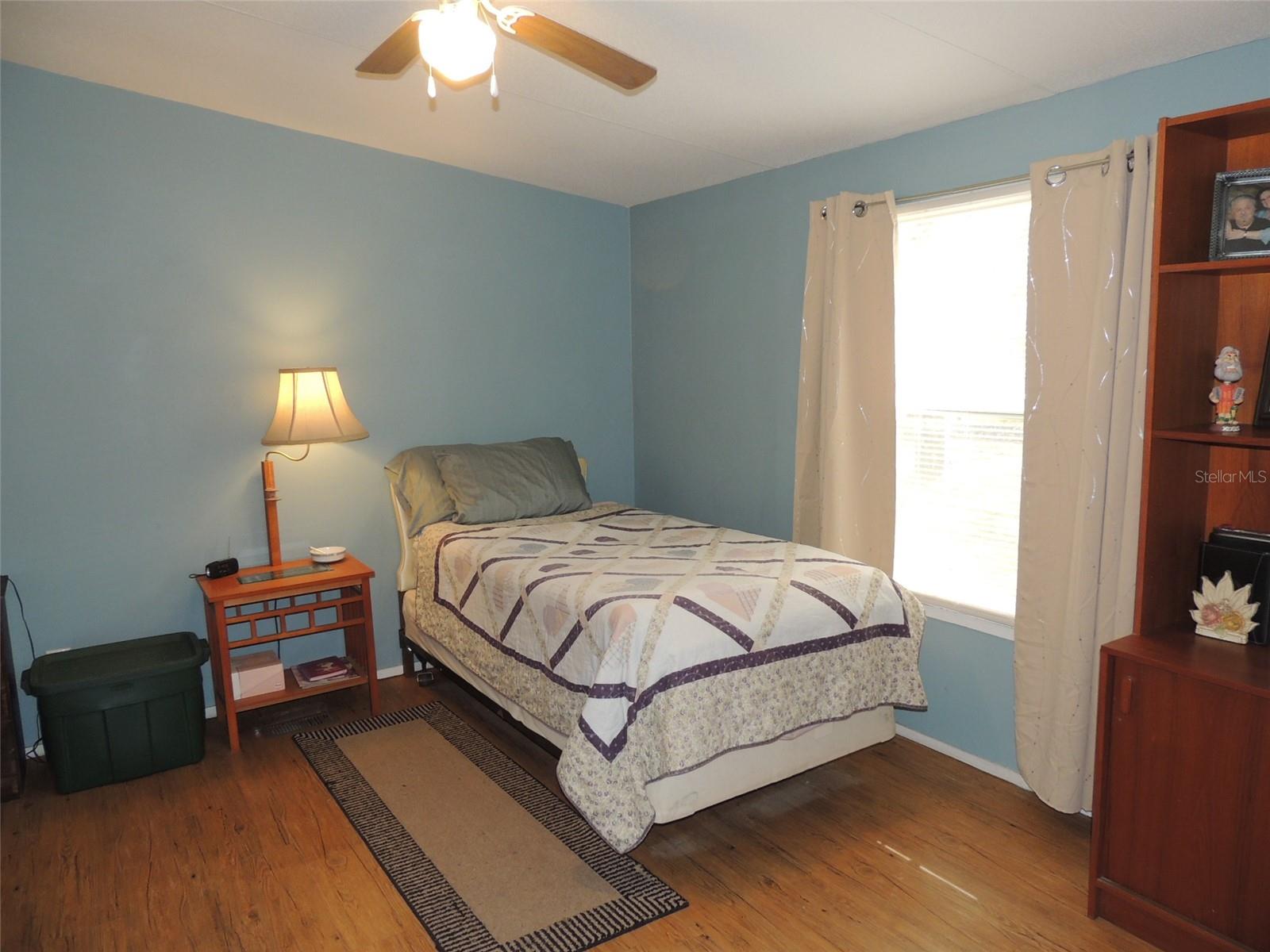 UNIVERSITY OAKS - Residential