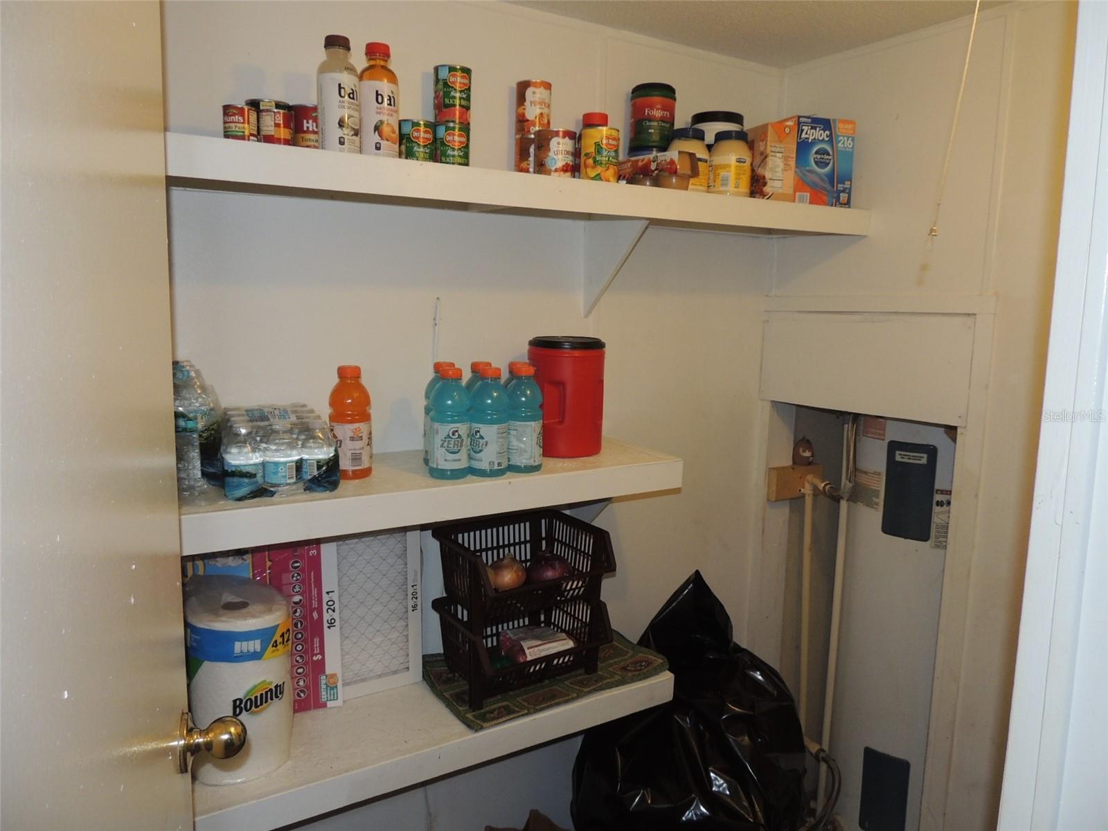 UNIVERSITY OAKS - Residential