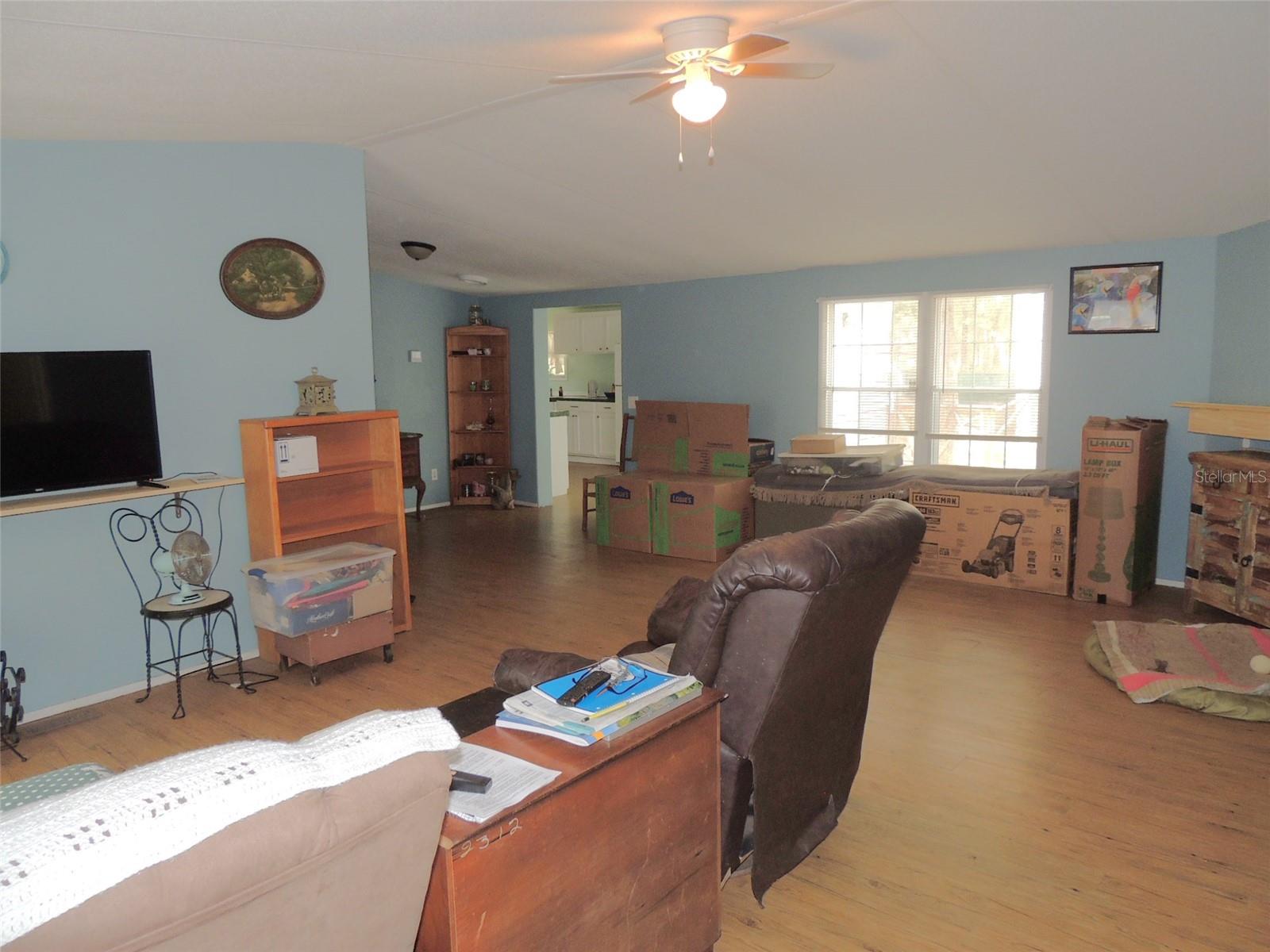 UNIVERSITY OAKS - Residential