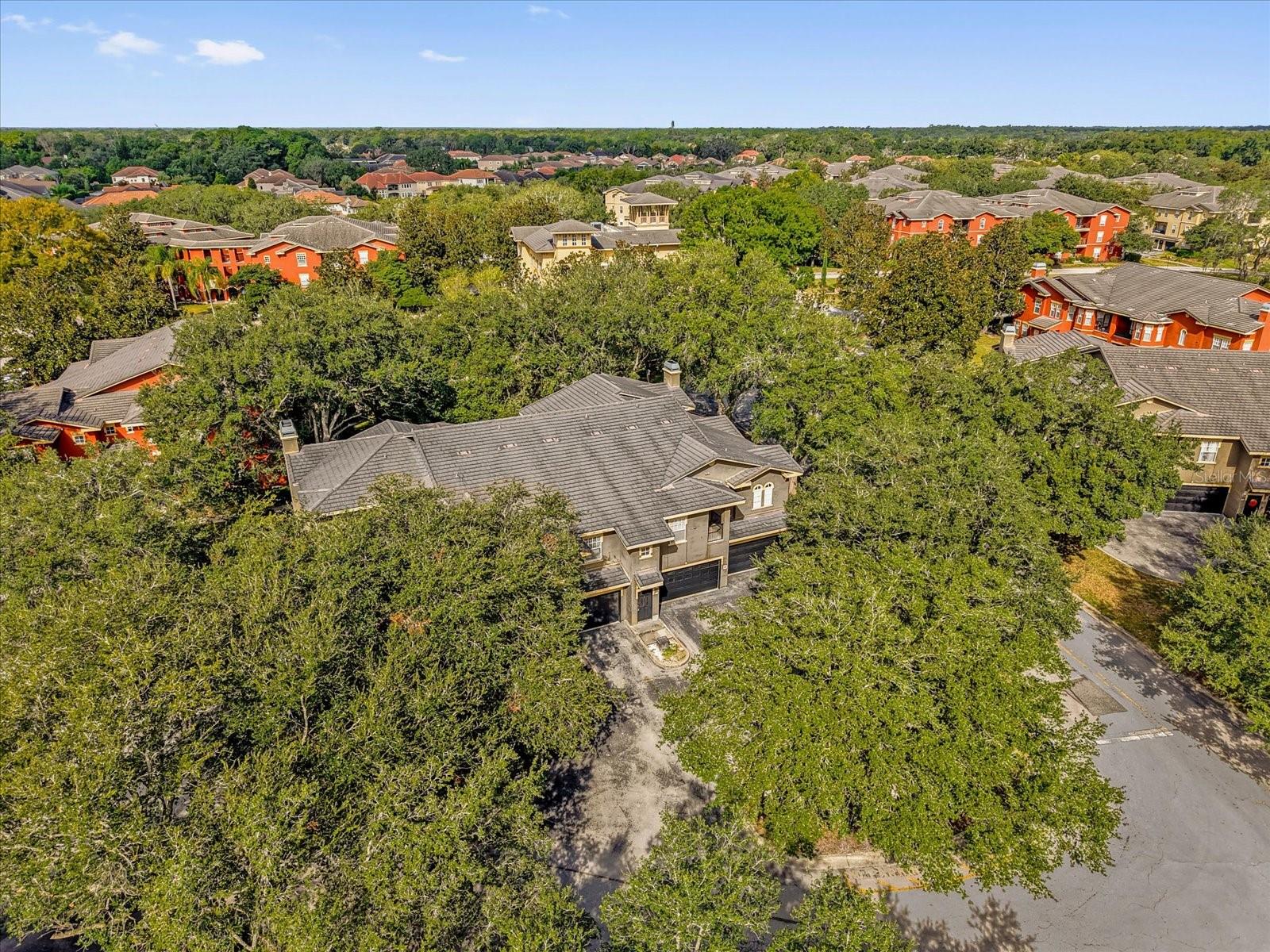 NOTTING HILL A CONDO - Residential