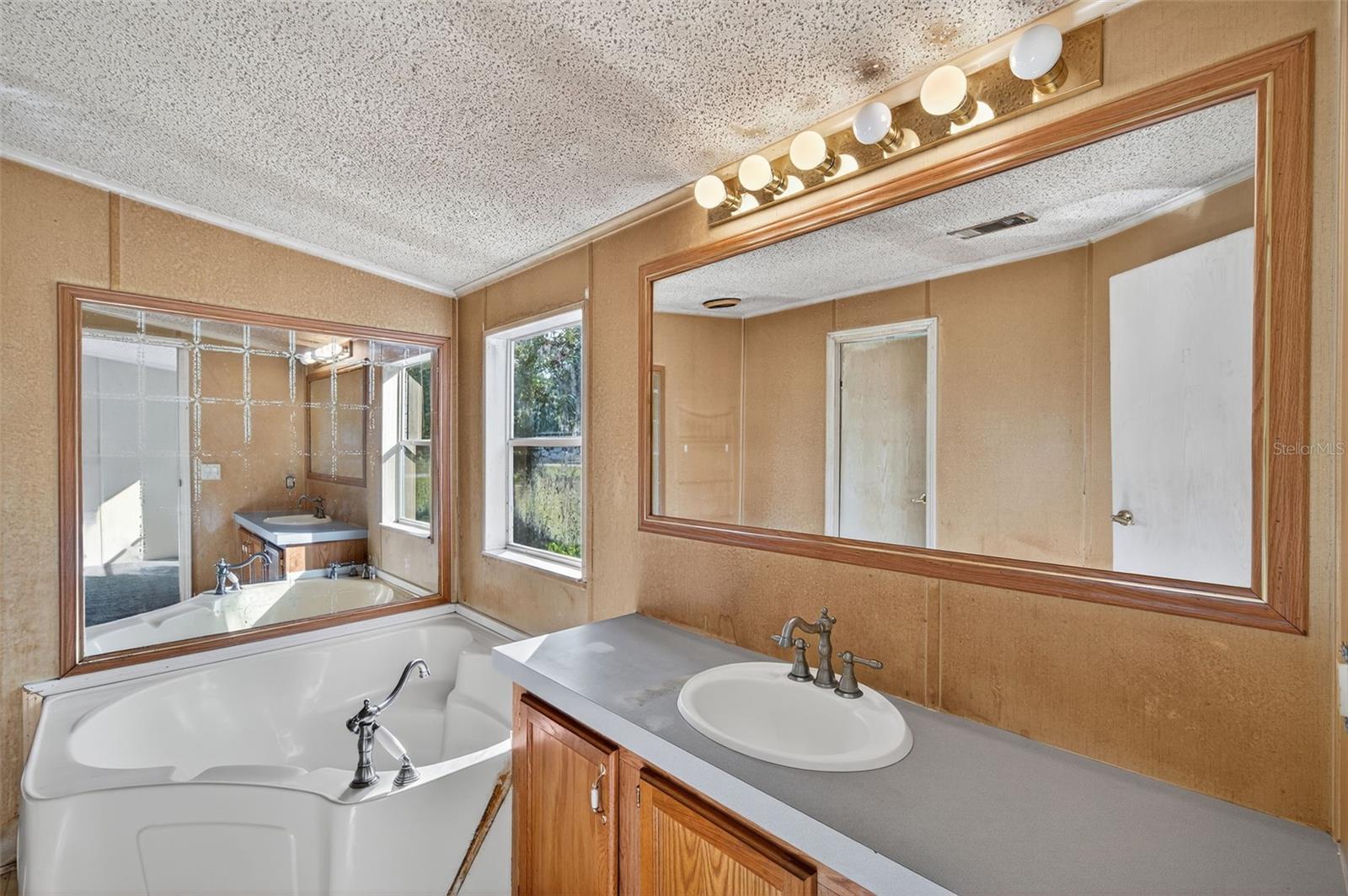 HIGHLANDS UNREC - Residential