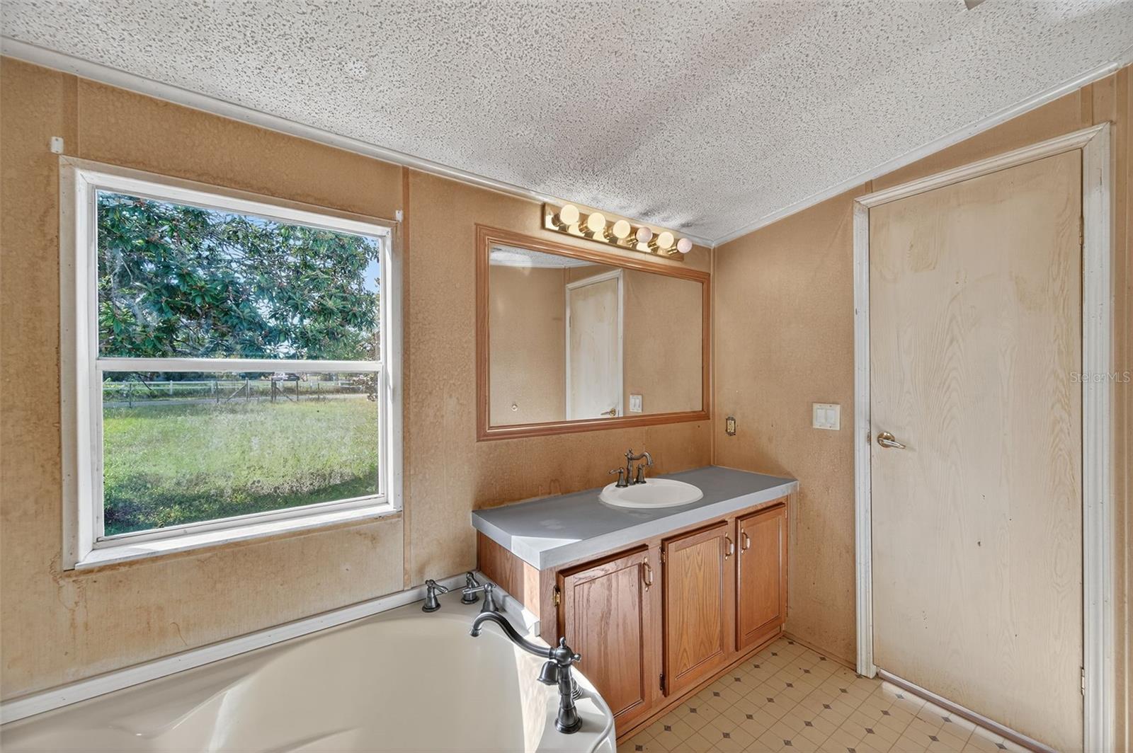 HIGHLANDS UNREC - Residential