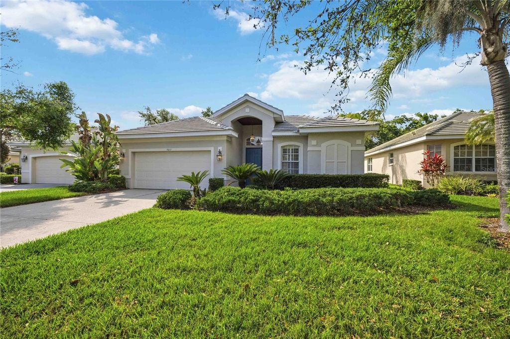 Photo of 3011 Woodland Fern Drive, Parrish, FL 34219 (MLS # A4688596)