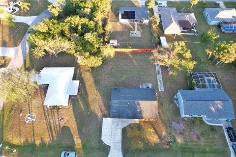 A home in PORT CHARLOTTE