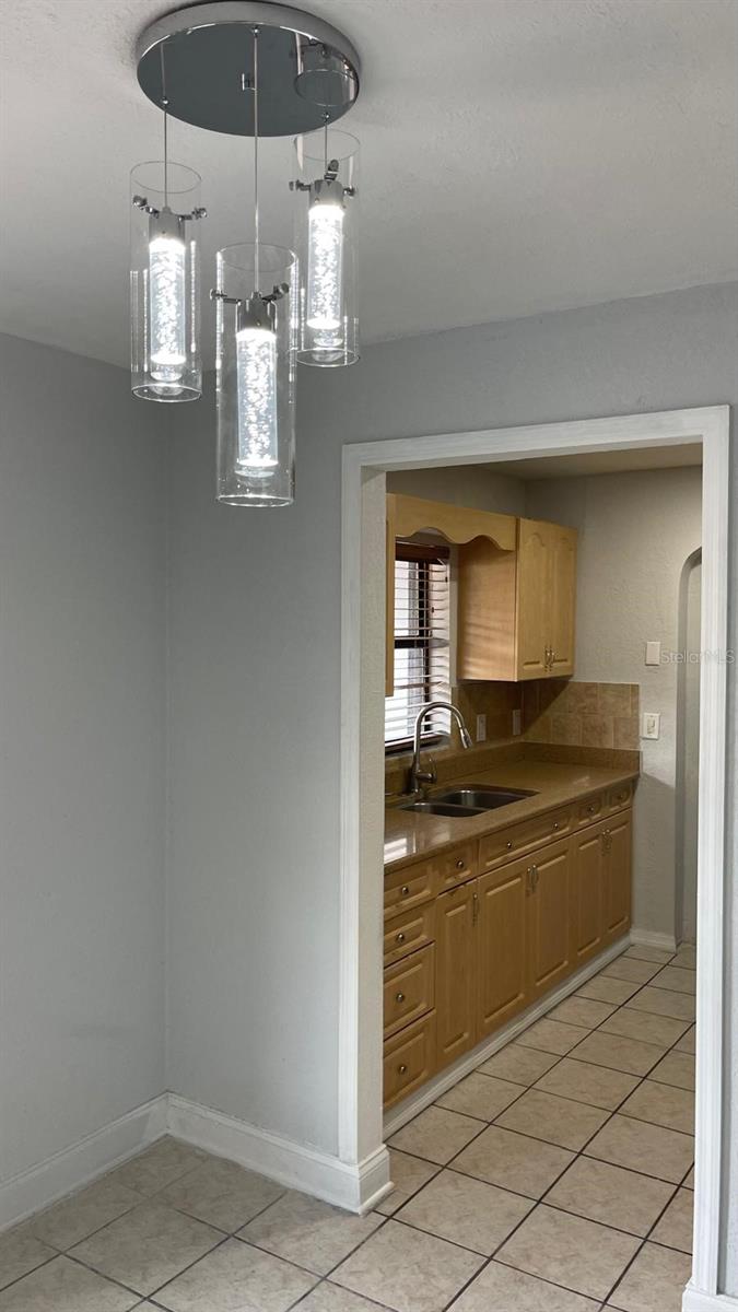 6524 LA MESA CIRCLE