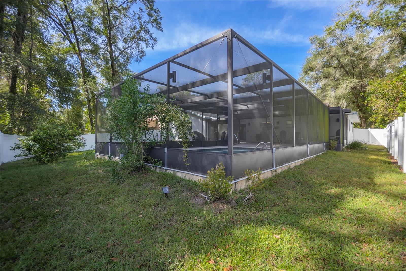 INVERNESS HIGHLANDS WEST - Residential