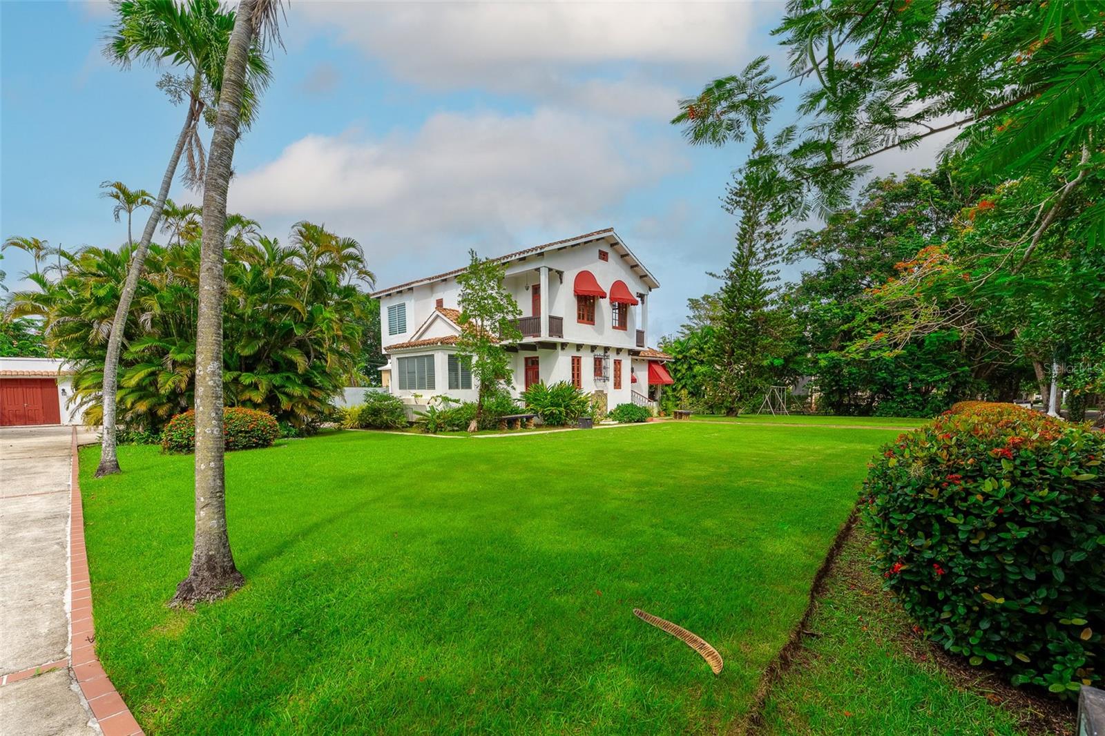 SUCHVILLE - Residential