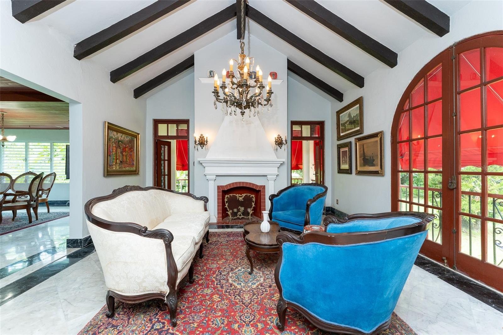 SUCHVILLE - Residential