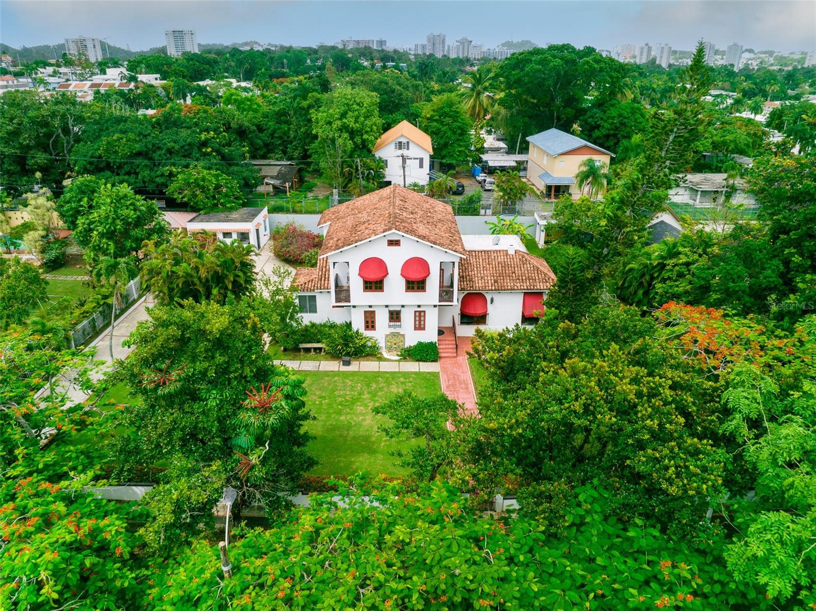 SUCHVILLE - Residential