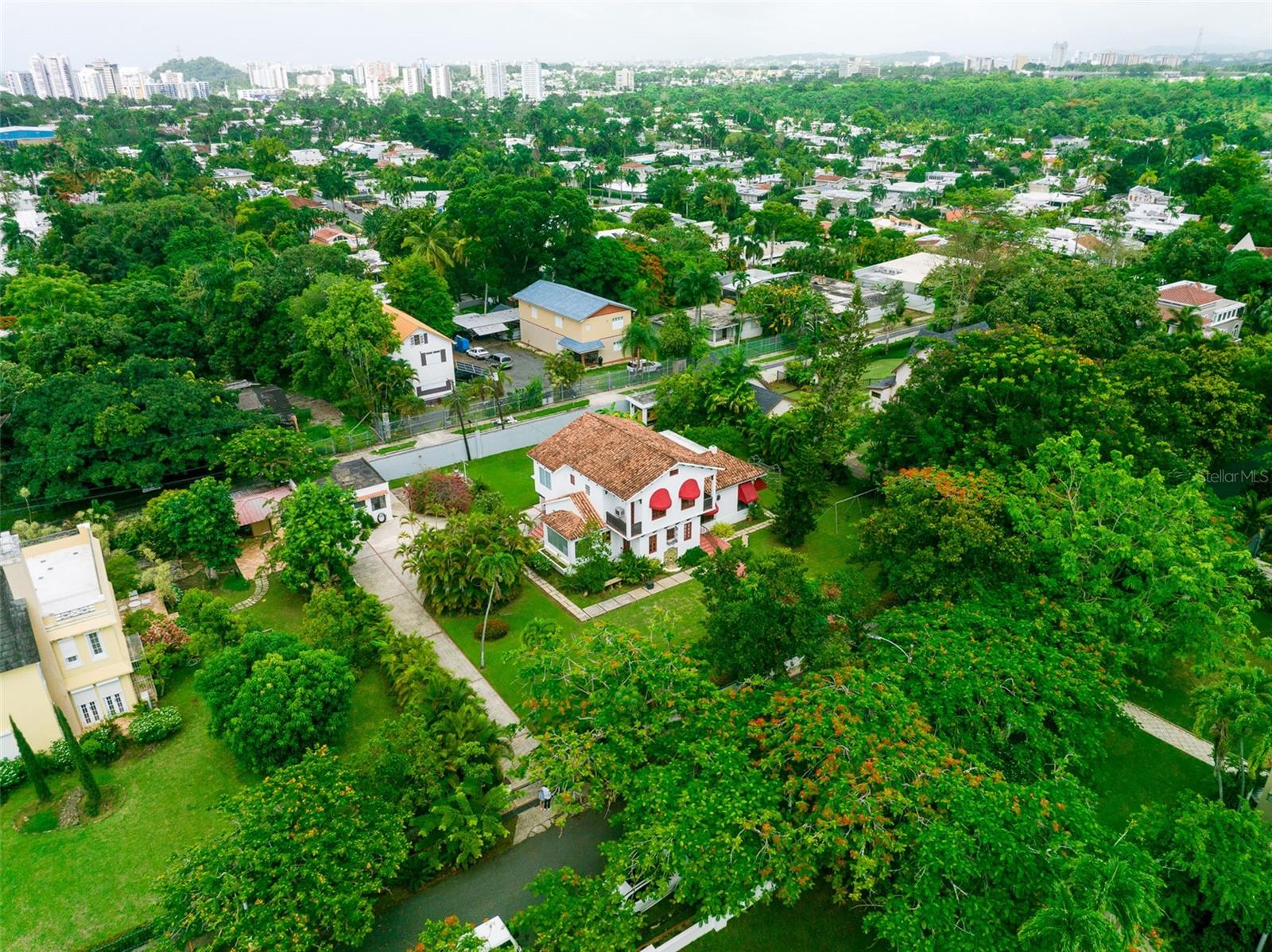 SUCHVILLE - Residential